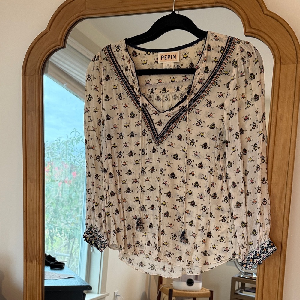 Pepin Women's Blouse - White with Blue Floral